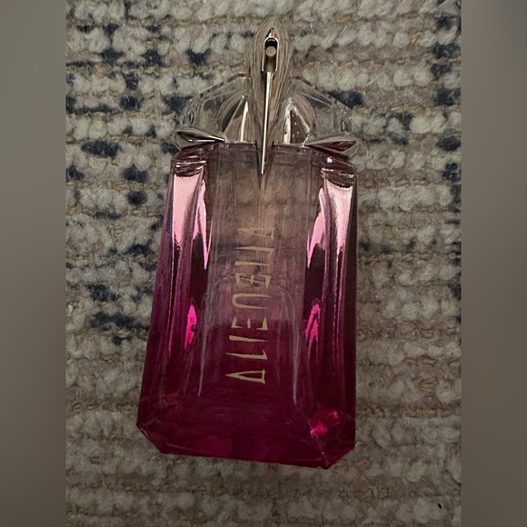 Pink Alien Bottle - Picture 2 of 6